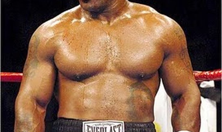 MIKE TYSON V PRAZE, PŘECHODNÝM DOMOVEM SE MU STAL CLARION CONGRESS HOTEL PRAGUE