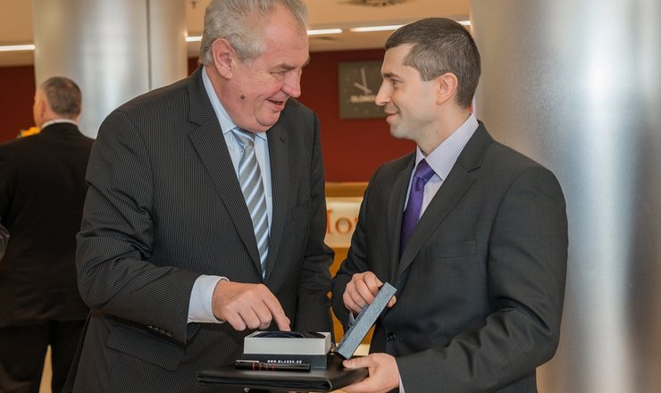 PREZIDENT BYDLEL OPĚT V CLARIONU, TENTOKRÁT JEJ PŘIVÍTAL CLARION CONGRESS HOTEL OLOMOUC