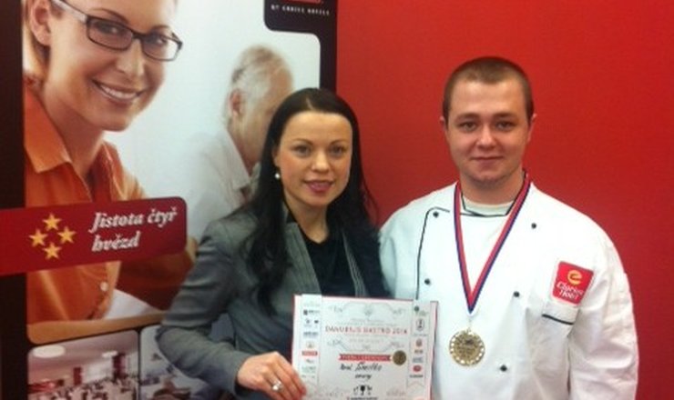 PAVEL ŠVESTKA Z CLARION HOTELU ŠPINDLERŮV MLÝN ZÍSKAL ZLATO NA DANUBIUS GASTRO